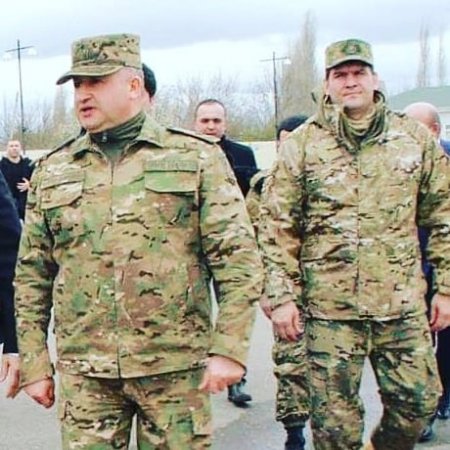 Güloğlan Cabbarov   “Facebook” səhifəsində general-mayor   Hikmət Həsənov  haqqında paylaşım edib