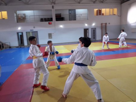 “SURİ” Sumqayıt karate klubunun idmançıları- FOTO/VIDEO       