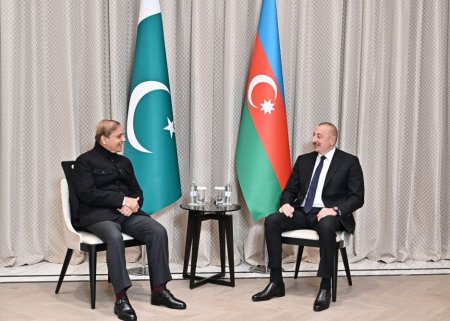 Prezident İlham Əliyev Astanada Pakistanın Baş naziri ilə görüşüb (FOTO)