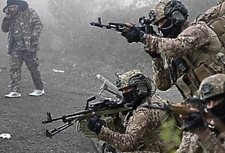 Ermənistan ordusu səngər yox, özünə gor qazır